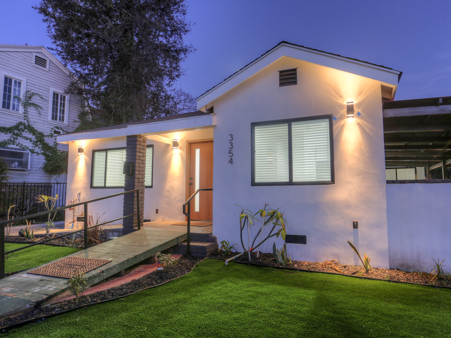 Cardiff Ave. Los Angeles Ca 90034 Castle Heights Senior Services, assisted living